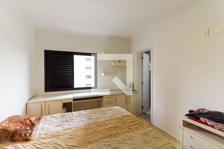 Apartamento à venda com 220m², 4 quartos e 4 vagasSuíte 4