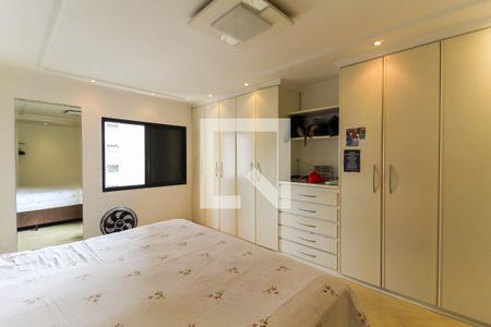 Apartamento à venda com 220m², 4 quartos e 4 vagasSuíte 2