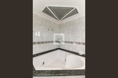 Apartamento à venda com 220m², 4 quartos e 4 vagasBanheiro da Suíte 2