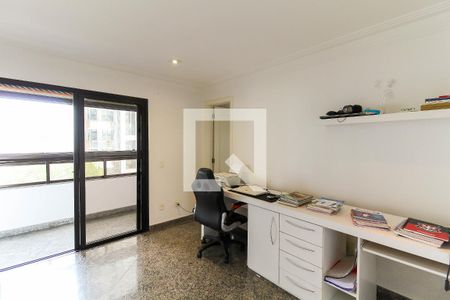 Apartamento à venda com 220m², 4 quartos e 4 vagasSuíte 1