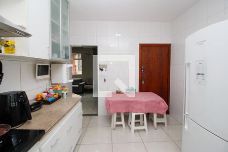 Apartamento para alugar com 200m², 4 quartos e 4 vagasCozinha