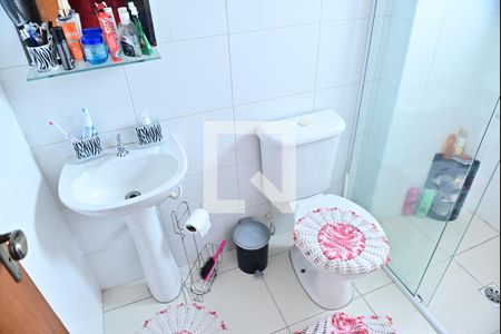 Banheiro Suíte de apartamento para alugar com 2 quartos, 64m² em Guilhermina, Praia Grande