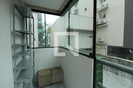 Apartamento para alugar com 78m², 2 quartos e 1 vagaSacada 