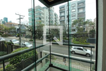 Sacada _ Quarto Suíte de apartamento para alugar com 2 quartos, 78m² em Rio Branco, Porto Alegre