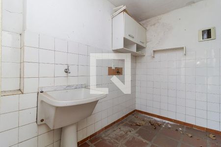 Casa à venda com 300m², 5 quartos e 2 vagasCasa 2 - Área de Serviço