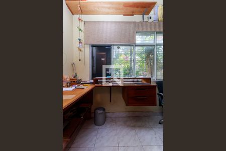 Casa à venda com 300m², 5 quartos e 2 vagasCasa 1 - Quarto 1