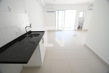Cozinha de kitnet/studio à venda com 1 quarto, 41m² em Centro, Campinas