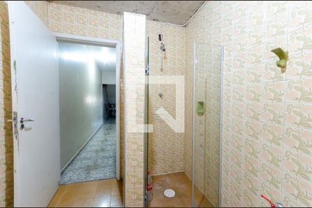 Casa à venda com 300m², 5 quartos e 4 vagas Casa à venda com 300m², 5 quartos e 4 vagasBanheiro de serviço