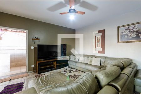 Sala de casa à venda com 5 quartos, 300m² em Vila Cavaton, São Paulo