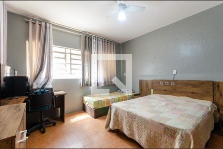 Quarto 1 de casa à venda com 5 quartos, 300m² em Vila Cavaton, São Paulo