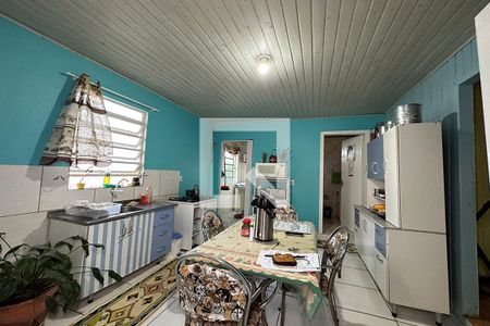 Casa à venda com 140m², 3 quartos e 2 vagasCozinha