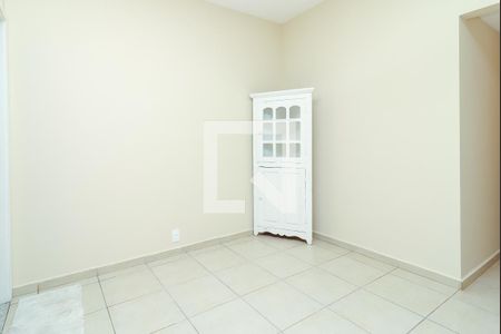 Sala de apartamento para alugar com 1 quarto, 75m² em Barra da Tijuca, Rio de Janeiro