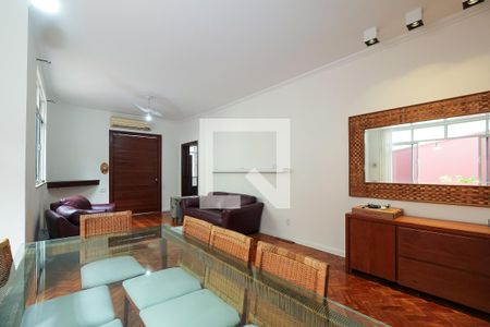 Sala de casa à venda com 5 quartos, 150m² em Tijuca, Rio de Janeiro