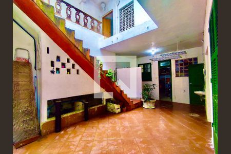 Casa à venda com 600m², 6 quartos e 2 vagas Casa à venda com 600m², 6 quartos e 2 vagasÁrea serviço