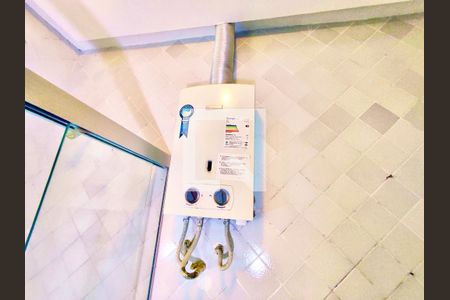 Casa à venda com 600m², 6 quartos e 2 vagas Casa à venda com 600m², 6 quartos e 2 vagasBanheiro social 2