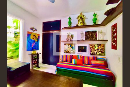 Casa à venda com 600m², 6 quartos e 2 vagas Casa à venda com 600m², 6 quartos e 2 vagasSala 2