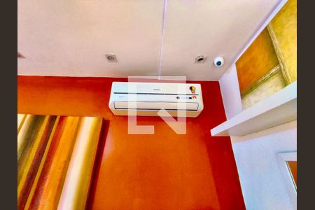 Casa à venda com 600m², 6 quartos e 2 vagas Casa à venda com 600m², 6 quartos e 2 vagasSuíte