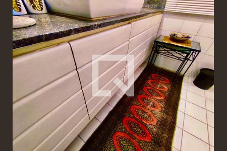 Casa à venda com 600m², 6 quartos e 2 vagas Casa à venda com 600m², 6 quartos e 2 vagasBanheiro social