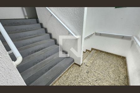 Apartamento para alugar com 52m², 1 quarto e 1 vagaEscada