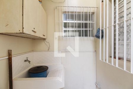 Casa à venda com 150m², 3 quartos e 2 vagas Casa à venda com 150m², 3 quartos e 2 vagasCorredor Externo - Quintal