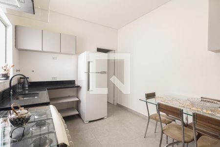 Casa à venda com 150m², 3 quartos e 2 vagas Casa à venda com 150m², 3 quartos e 2 vagasCozinha