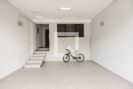 Casa à venda com 150m², 3 quartos e 2 vagas Casa à venda com 150m², 3 quartos e 2 vagasGaragem
