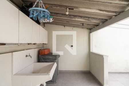 Casa à venda com 150m², 3 quartos e 2 vagas Casa à venda com 150m², 3 quartos e 2 vagasÁrea de Serviço