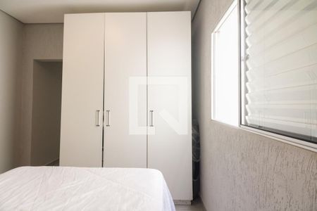 Casa à venda com 150m², 3 quartos e 2 vagas Casa à venda com 150m², 3 quartos e 2 vagasQuarto 2