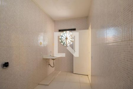 Casa para alugar com 216m², 4 quartos e 2 vagasBanheiro