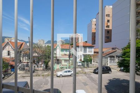 Casa para alugar com 216m², 4 quartos e 2 vagasVista