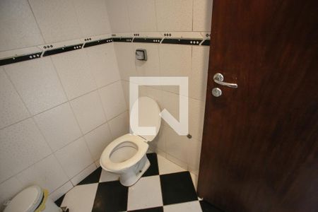 Casa de condomínio à venda com 300m², 3 quartos e 3 vagas Casa de condomínio à venda com 300m², 3 quartos e 3 vagasLavabo