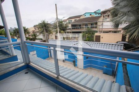 Casa de condomínio à venda com 300m², 3 quartos e 3 vagas Casa de condomínio à venda com 300m², 3 quartos e 3 vagasVaranda da Suíte 2