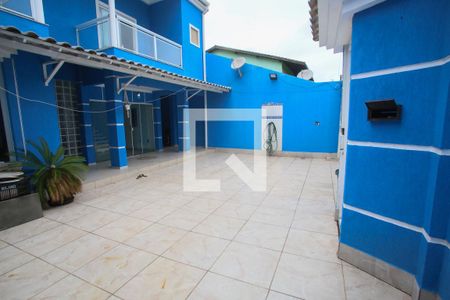 Casa de condomínio à venda com 300m², 3 quartos e 3 vagas Casa de condomínio à venda com 300m², 3 quartos e 3 vagasFrente da casa