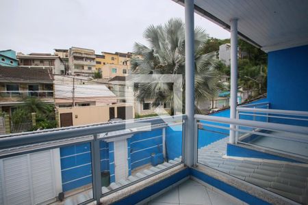 Casa de condomínio à venda com 300m², 3 quartos e 3 vagas Casa de condomínio à venda com 300m², 3 quartos e 3 vagasVaranda da Suíte 1