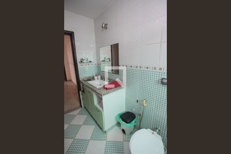 Casa de condomínio à venda com 300m², 3 quartos e 3 vagas Casa de condomínio à venda com 300m², 3 quartos e 3 vagasBanheiro da Suíte 3