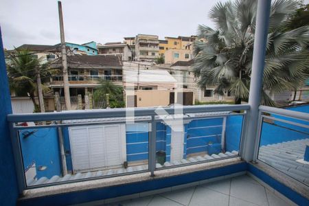 Casa de condomínio à venda com 300m², 3 quartos e 3 vagas Casa de condomínio à venda com 300m², 3 quartos e 3 vagasVaranda da Suíte 1