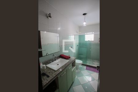 Casa de condomínio à venda com 300m², 3 quartos e 3 vagas Casa de condomínio à venda com 300m², 3 quartos e 3 vagasBanheiro da Suíte 3