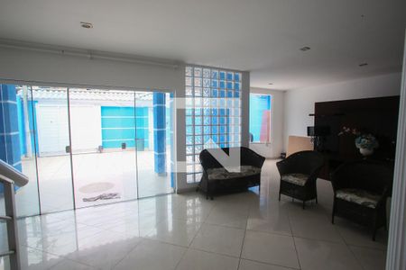 Sala de Estar de casa de condomínio à venda com 3 quartos, 300m² em Jacarepaguá, Rio de Janeiro