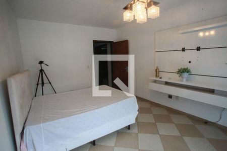 Casa de condomínio à venda com 300m², 3 quartos e 3 vagas Casa de condomínio à venda com 300m², 3 quartos e 3 vagasQuarto Suíte 2