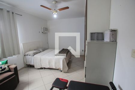 Casa de condomínio à venda com 300m², 3 quartos e 3 vagas Casa de condomínio à venda com 300m², 3 quartos e 3 vagasQuarto Suíte 3