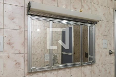 Casa para alugar com 62m², 2 quartos e sem vagaBanheiro - Armário