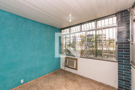 Sala de casa para alugar com 2 quartos, 62m² em Penha, Rio de Janeiro