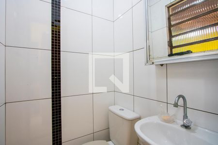 Casa à venda com 165m², 3 quartos e 2 vagasBanheiro de serviço