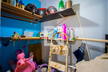 Casa à venda com 165m², 3 quartos e 2 vagasDespensa