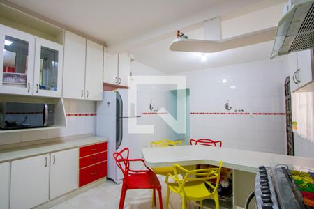 Casa à venda com 165m², 3 quartos e 2 vagasCozinha