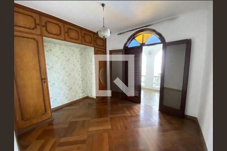 Casa à venda com 4 quartos, 374m² em Vila Ida, São Paulo