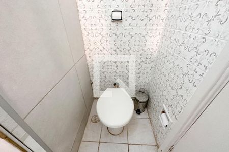 Apartamento para alugar com 60m², 2 quartos e 1 vaga Apartamento para alugar com 60m², 2 quartos e 1 vagaBanheiro