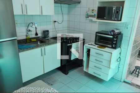 Casa de condomínio à venda com 107m², 3 quartos e 2 vagas Casa de condomínio à venda com 107m², 3 quartos e 2 vagasCozinha