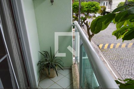 Casa de condomínio à venda com 107m², 3 quartos e 2 vagas Casa de condomínio à venda com 107m², 3 quartos e 2 vagasVaranda do Quarto 1