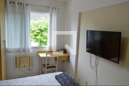 Suíte de casa de condomínio à venda com 3 quartos, 107m² em Taquara, Rio de Janeiro